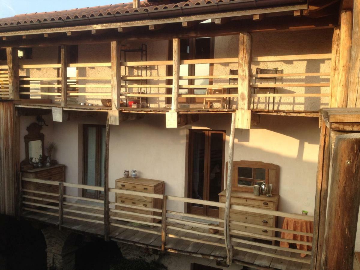 La Tana Del Ghiro Acomodação com café da manhã Porto Valtravaglia Exterior foto